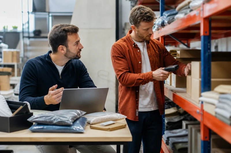 Dropshipping vs. Traditional E-Commerce - 1